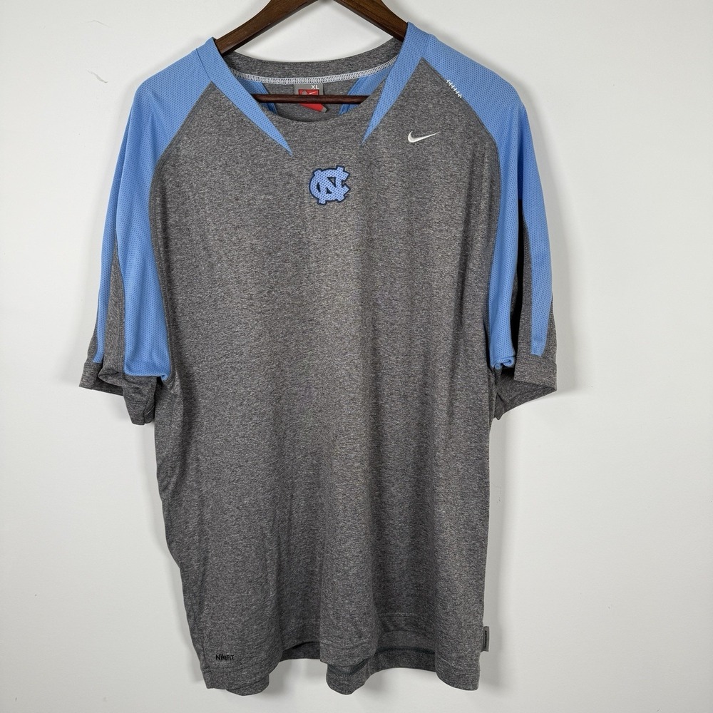 North Carolina University Shirt‎ Short Sleeve Men's XL Gray Blue Logo